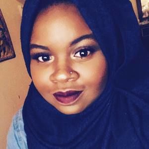 Meet your Posher, Amina